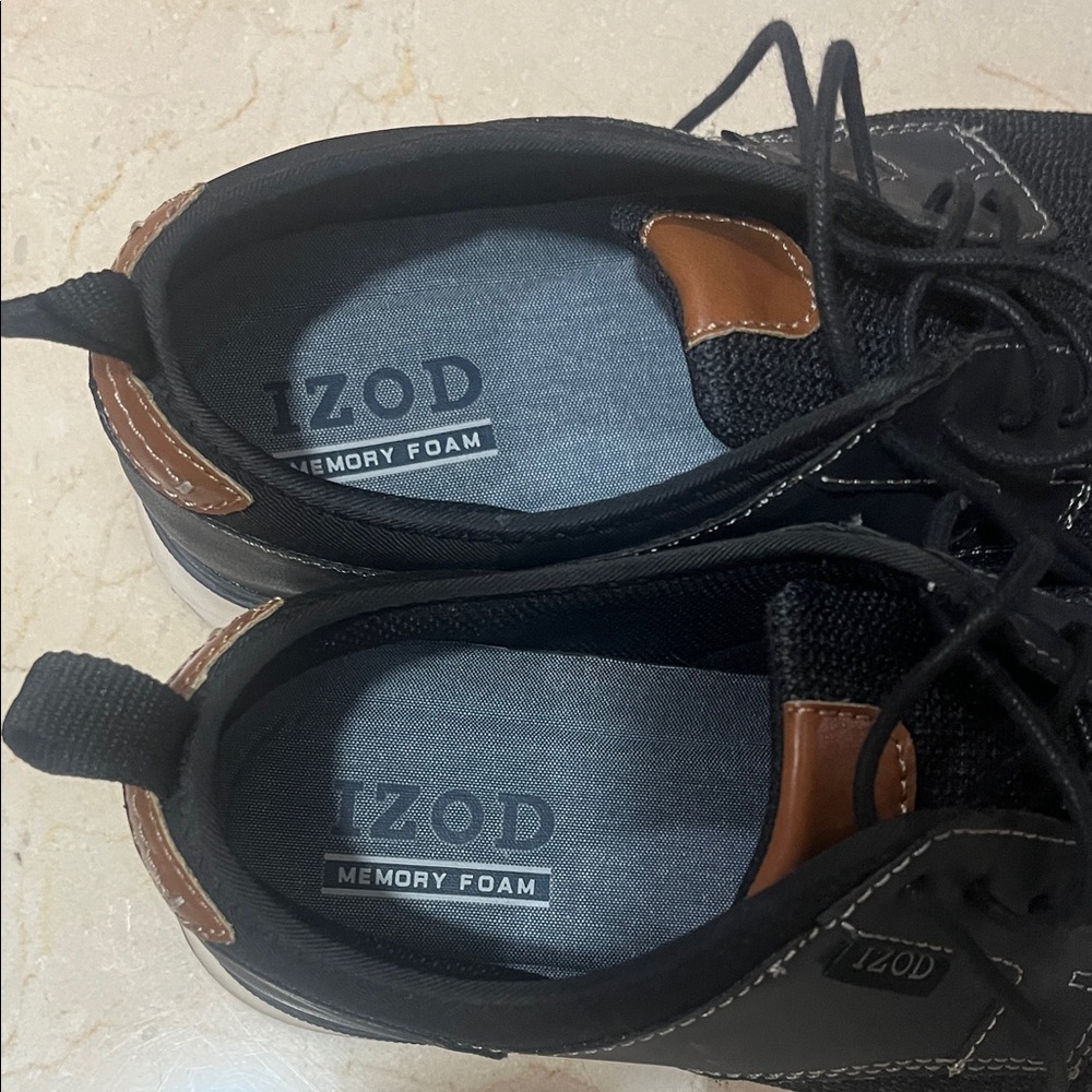 Izod Men's Black and Brown Sneakers